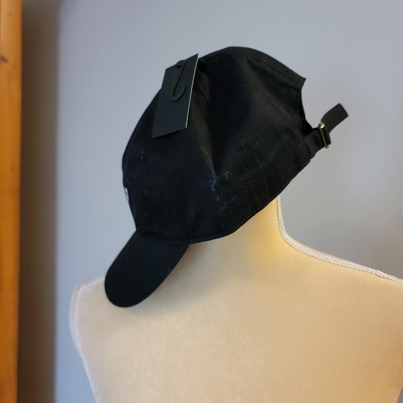 NEW David & Young Women's Hearts Candy Embroidered Baseball Cap Hat T21 - Picture 4 of 4